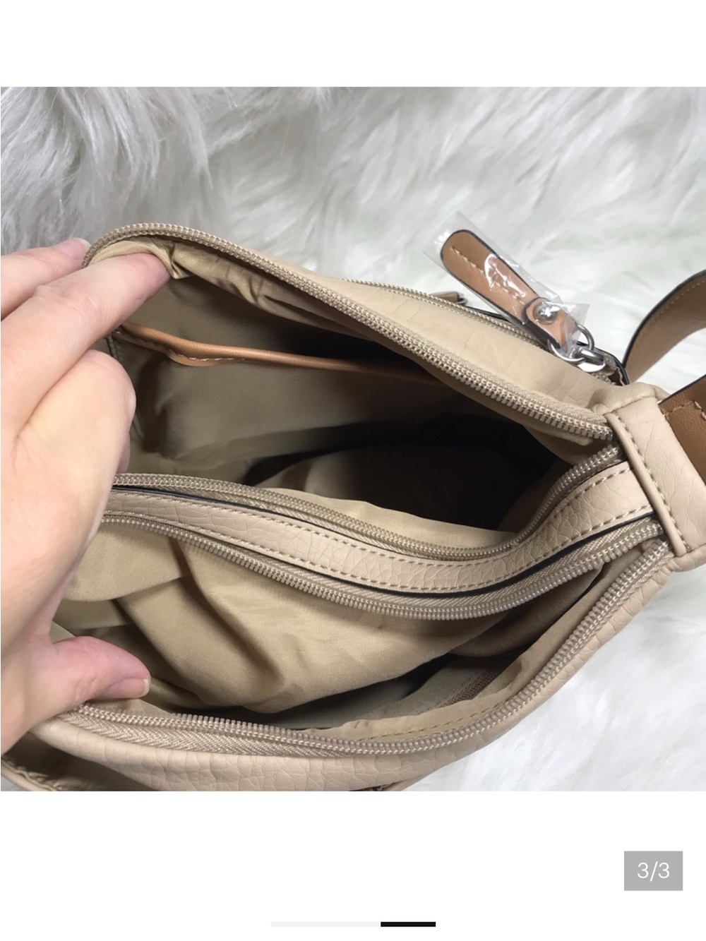 Giani Bernini purse/crossover Bag . 13” X. 9”. Lot of pockets Great shape! - Picture 4 of 8